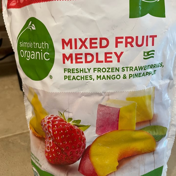 photo of Simple Truth Organic Mixed Fruit Medley shared by @veggietable on  10 Feb 2024 - review