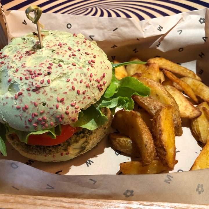 photo of Flower Burger elf burger shared by @francescasaltori on  22 Jan 2024 - review