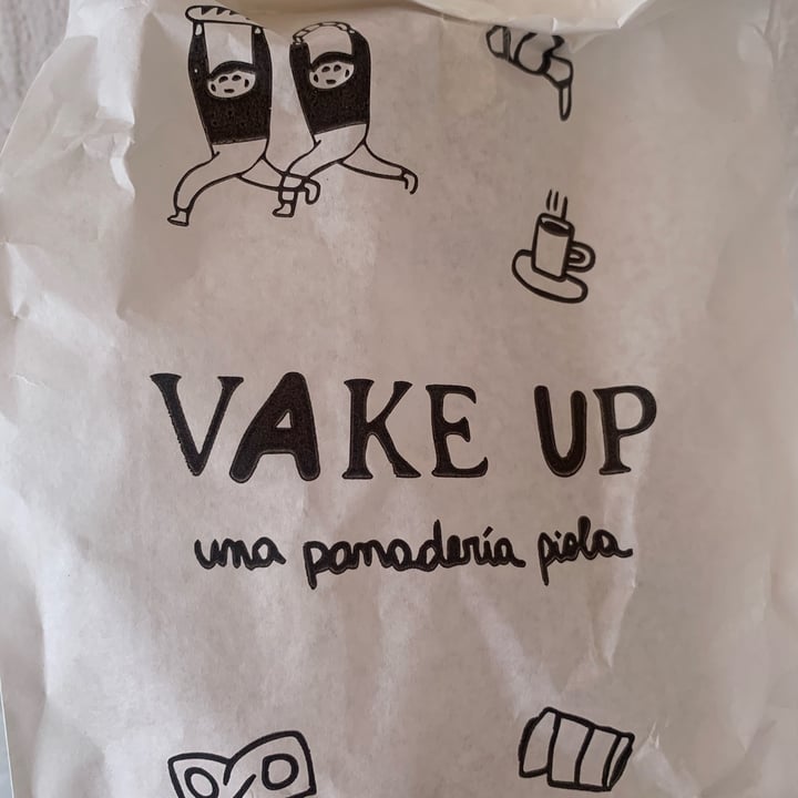 photo of Vake Up Medialuna shared by @camilah on  16 Oct 2024 - review