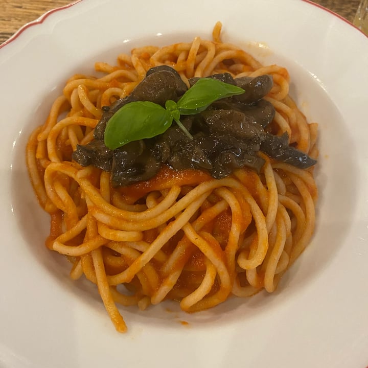 photo of Miscusi (Colonne) Pasta al pomodoro con Funghi shared by @camucm on  12 Mar 2024 - review