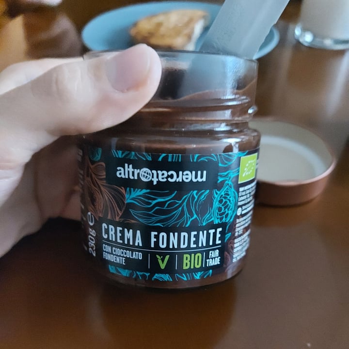 photo of altromercato crema fondente shared by @salerena on  27 Mar 2024 - review