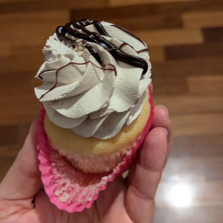 photo of KEIK Cupcake Alla nutella shared by @riako on  10 Dec 2024 - review