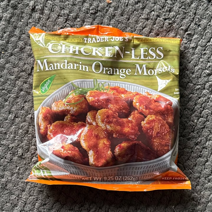 photo of Trader Joe's Chicken-less Mandarin Orange Morsels shared by @colphax on  05 Oct 2025 - review