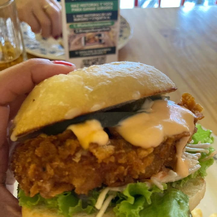 photo of Helecho Vegan Sushi Hamburguesa Especial shared by @lalyveg on  05 Mar 2025 - review