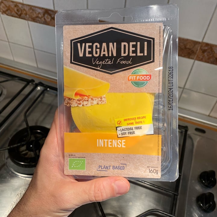 photo of Vegan Deli Vegan Deli Organic Cheese slices Intense 160g shared by @arthurlee on  24 Sep 2023 - review