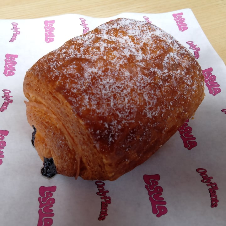 photo of LaGula By The Hungry Tapir pain au Chocolat shared by @veganspicegirl on  22 Nov 2023 - review