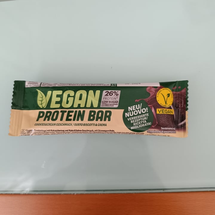 photo of Lidl Vegan Protein Bar Cookies & Cream  shared by @anitarichichi on  30 Jan 2024 - review