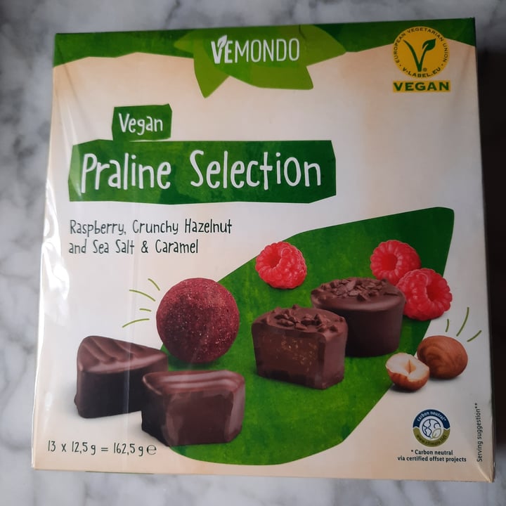 photo of Vemondo Vegan praline selection shared by @mariomp97 on  27 Aug 2023 - review