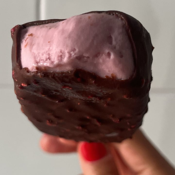 photo of Mucci Bombón helado de frutos del bosque shared by @azabachepeluda on  10 Sep 2024 - review