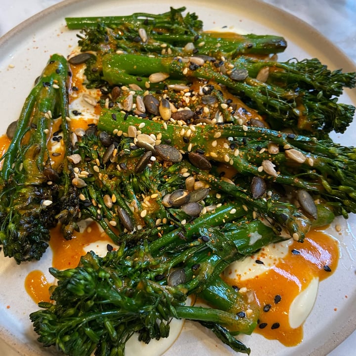 photo of plants by de Broccoli, garlic yoghurt, siracha shared by @fxk on  17 Dec 2023 - review