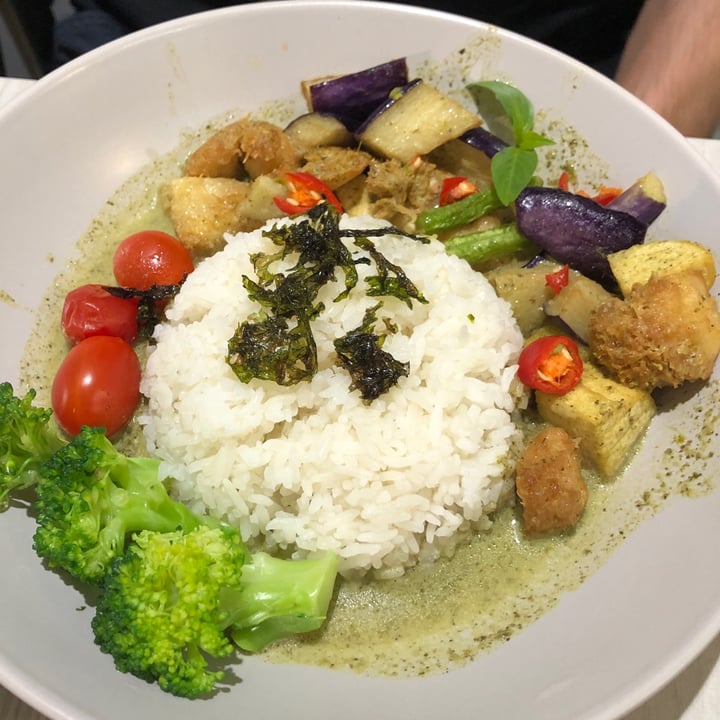 photo of 5Green Blossom Green Curry Hericium Mushroom Rice shared by @ziggyradiobear on  24 Dec 2023 - review
