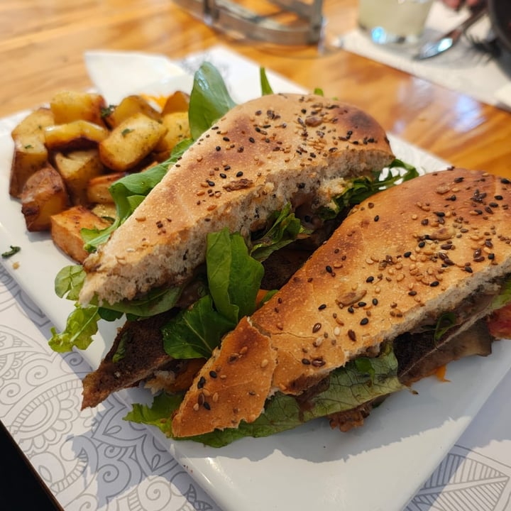 photo of Zen Tea Sanguche Vegano shared by @javisid on  09 Aug 2025 - review