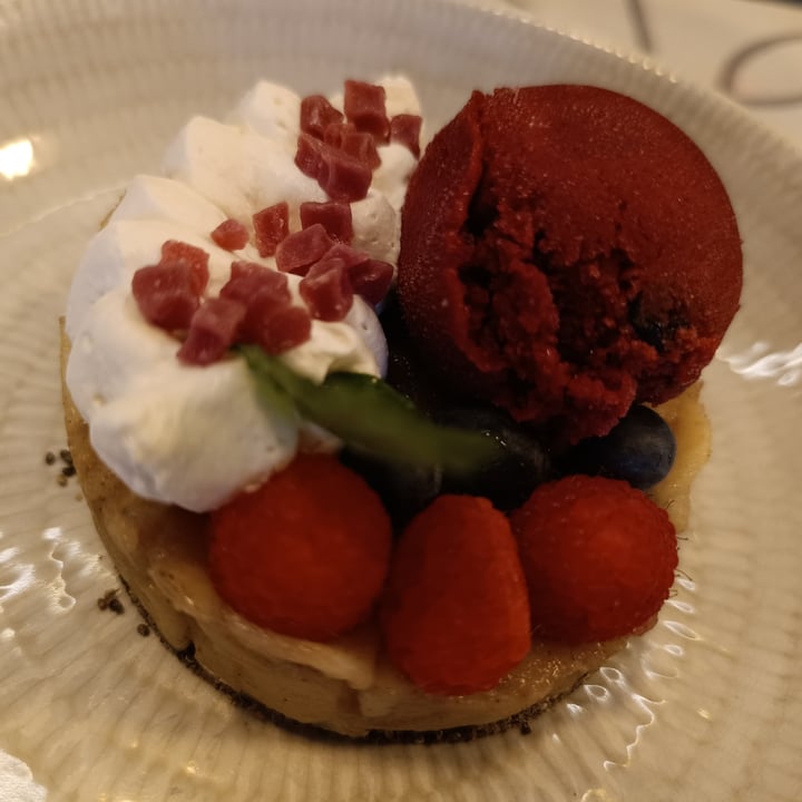 photo of Vega Templado De Manzana Con Helado Y Frutos Rojos shared by @angelesrocaz on  20 Mar 2025 - review