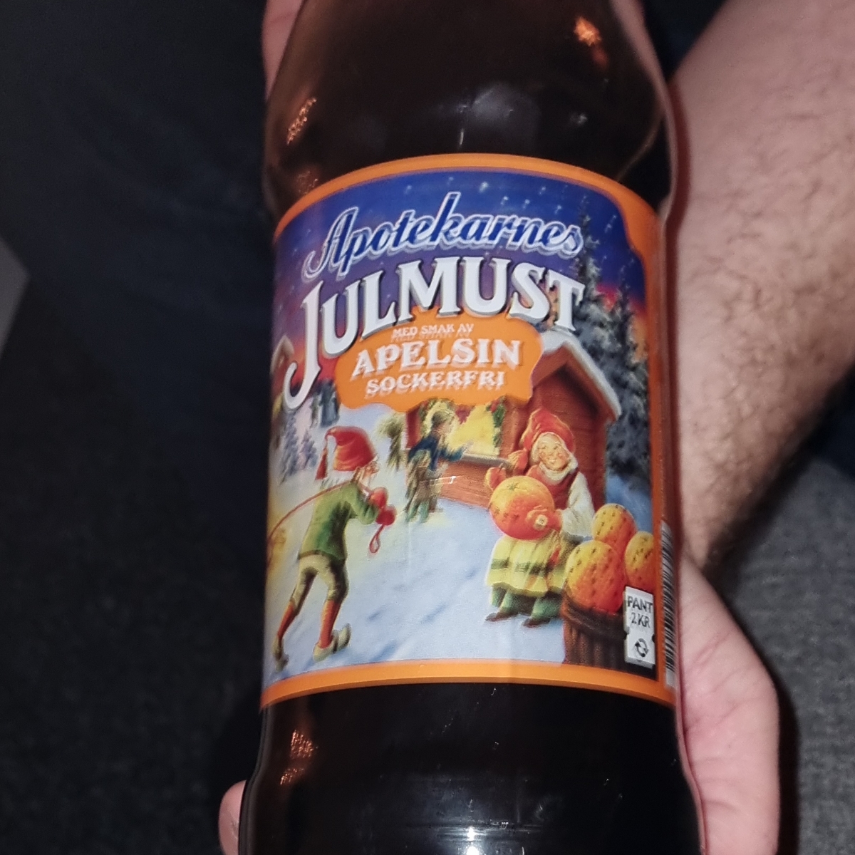 Julmust med smak av apelsin (sockerfri) from Apotekarnes - Vegan ...