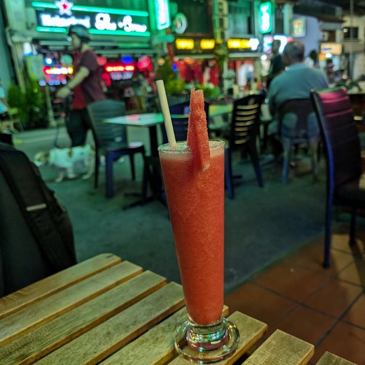 photo of Vegan Falafel Penang Fresh Watermelon Juice shared by @stevenneoh on  17 Mar 2024 - review