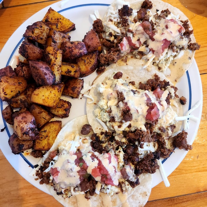 photo of Two Dollar Radio Headquarters Breakfest Tacos shared by @picklesnickels on  16 Nov 2024 - review