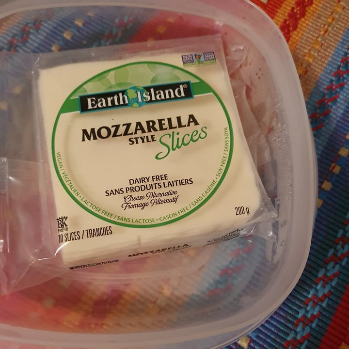 photo of Earth Island Mozzarella Style Slices shared by @paniwilson on  05 May 2024 - review