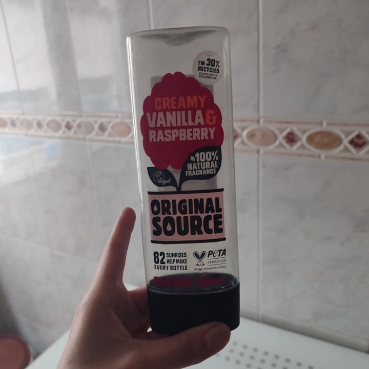 photo of Original Source  Creamy Vanilla & Raspberry shared by @lasonrisadeltrece on  30 May 2024 - review