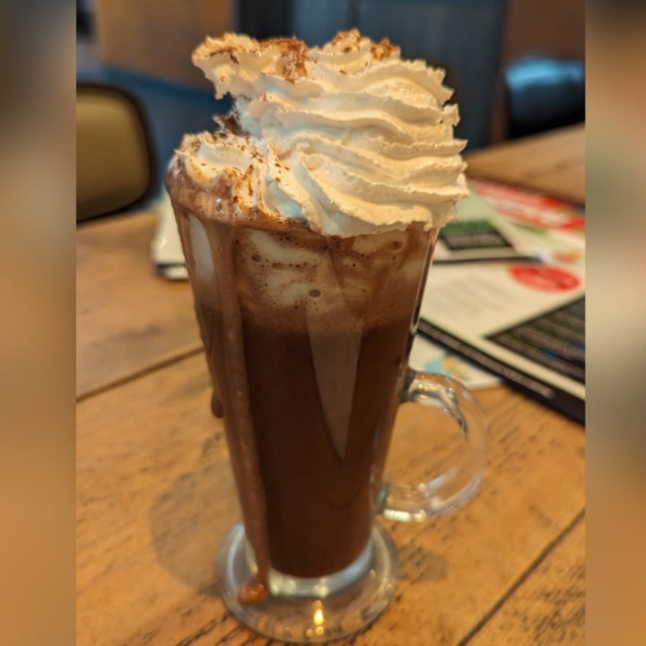 photo of Hank's Dirty Norwich Hot Chocolate shared by @alicesabrina on  07 Apr 2024 - review