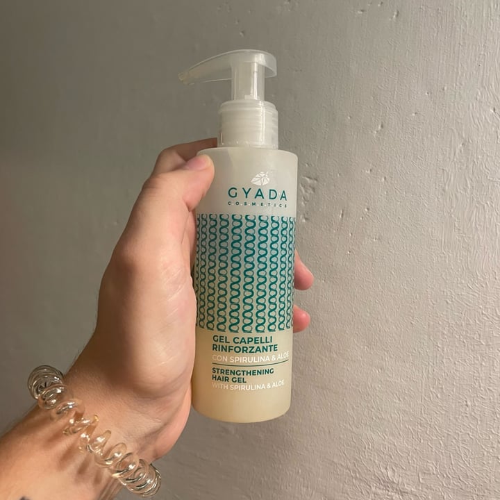 photo of Gyada Cosmetics Gel capelli con spirulina e aloe shared by @ludovicaaa on  16 Oct 2023 - review