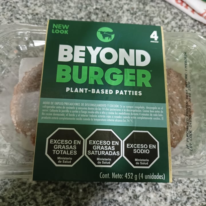 photo of Beyond Meat Original Plant-Based Patties shared by @gabrielschraiber on  15 Oct 2023 - review