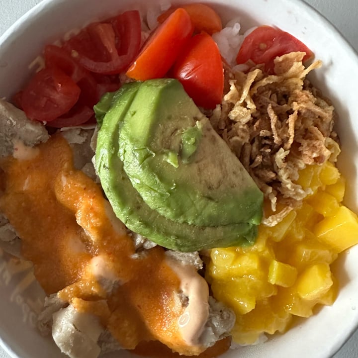 photo of Healthy Poke Móstoles NotChicken Poke shared by @supersarita85 on  30 Oct 2023 - review