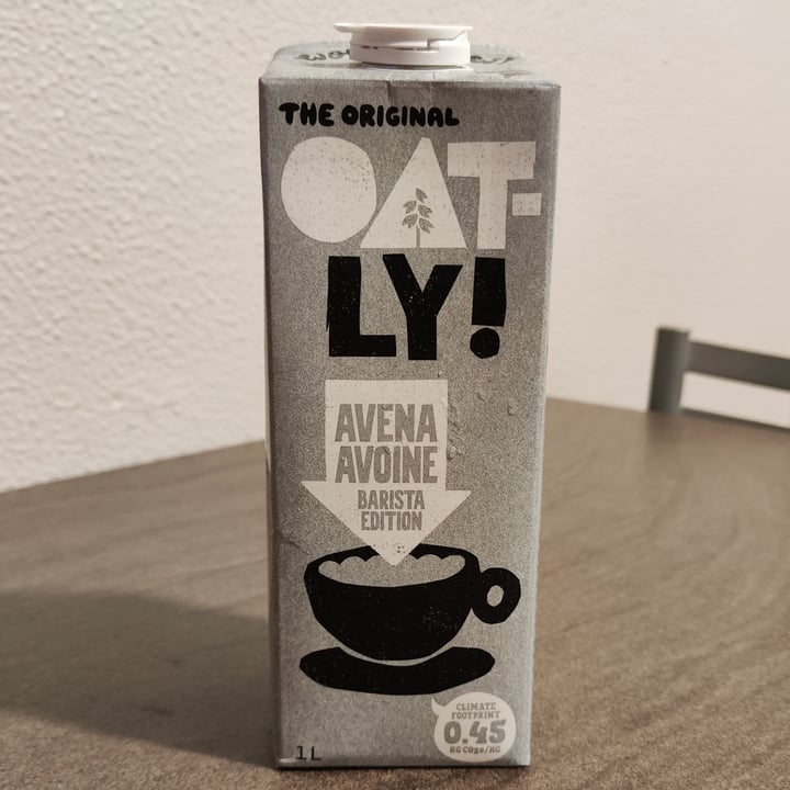 photo of Oatly avena barista shared by @unazampaperlaspagna on  08 Dec 2023 - review