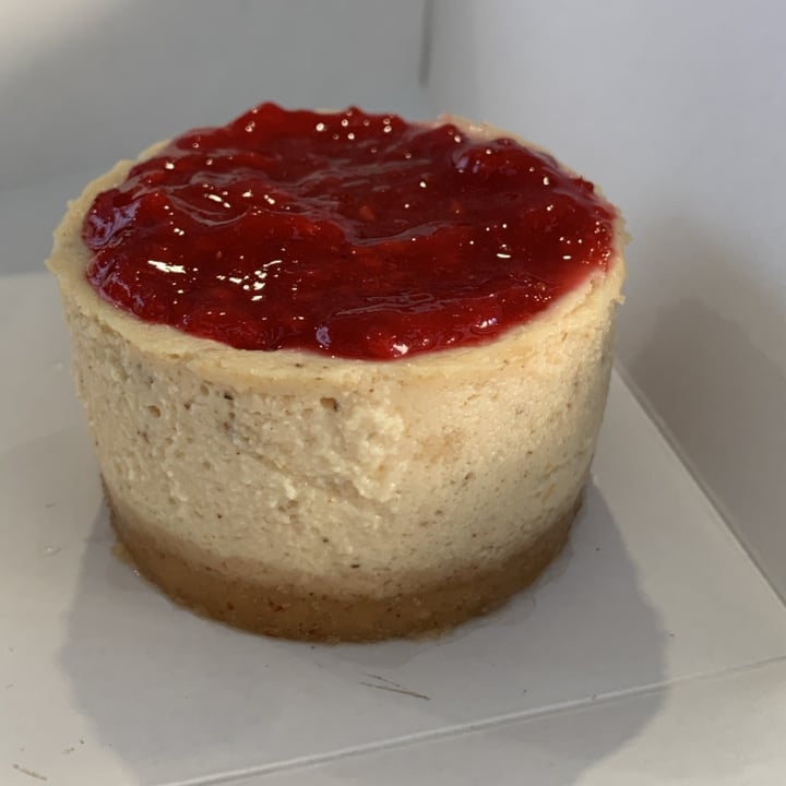 photo of Nekonfite Mini Cheesecake shared by @camilah on  08 Nov 2023 - review