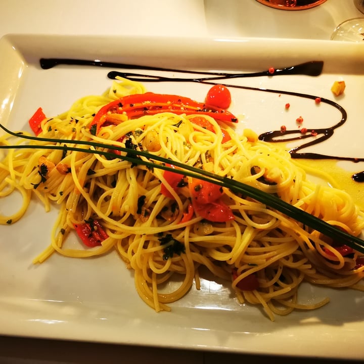 photo of Restaurant Al Lago Spaghetti Aglio Olio e Peperoncino shared by @odietamo on  15 Apr 2024 - review