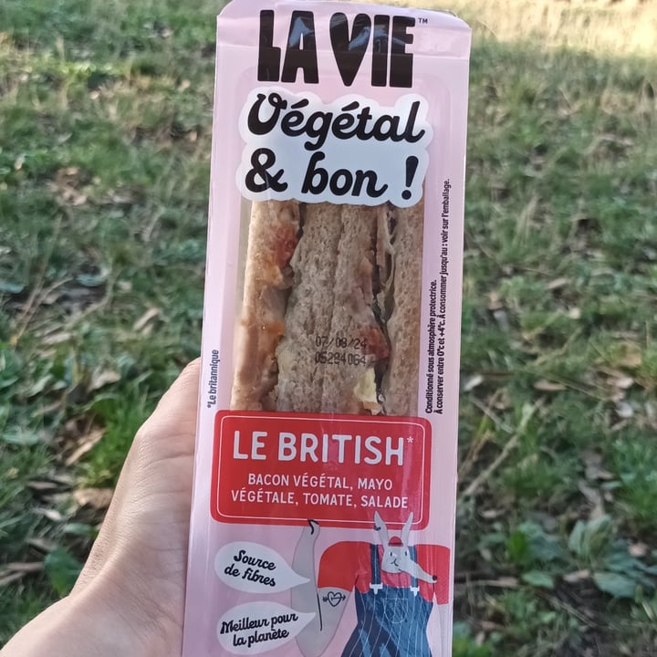 photo of La vie Le British Bacon Végétal, Mayo Végétal, Tomate, Salade shared by @bbilge on  01 Aug 2024 - review