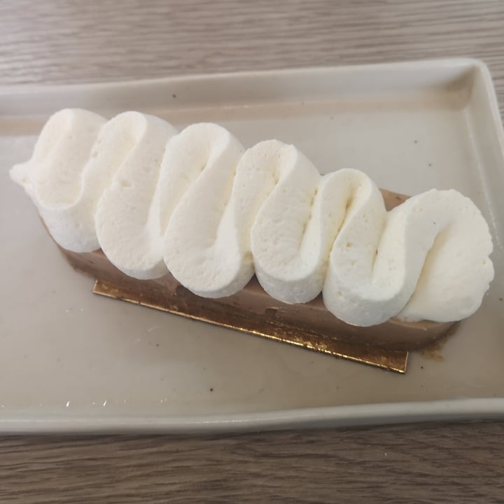 photo of Amour patisserie vegetale Banoffee shared by @aleveganfoodlover on  29 Apr 2024 - review