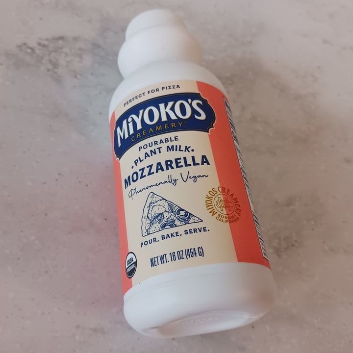 photo of Miyoko's Creamery Plant Milk Mozzarella shared by @heartartichokehearts on  24 Sep 2023 - review