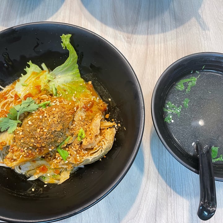 photo of Kale by KangSu @ The Adelphi Chicken Cutlet Noodles shared by @sudeekshna on  17 Apr 2024 - review