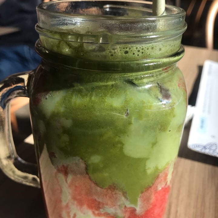 photo of Three Beans Erina Fair Strawberry Matcha Iced Latte shared by @lordsnooks on  22 Dec 2024 - review