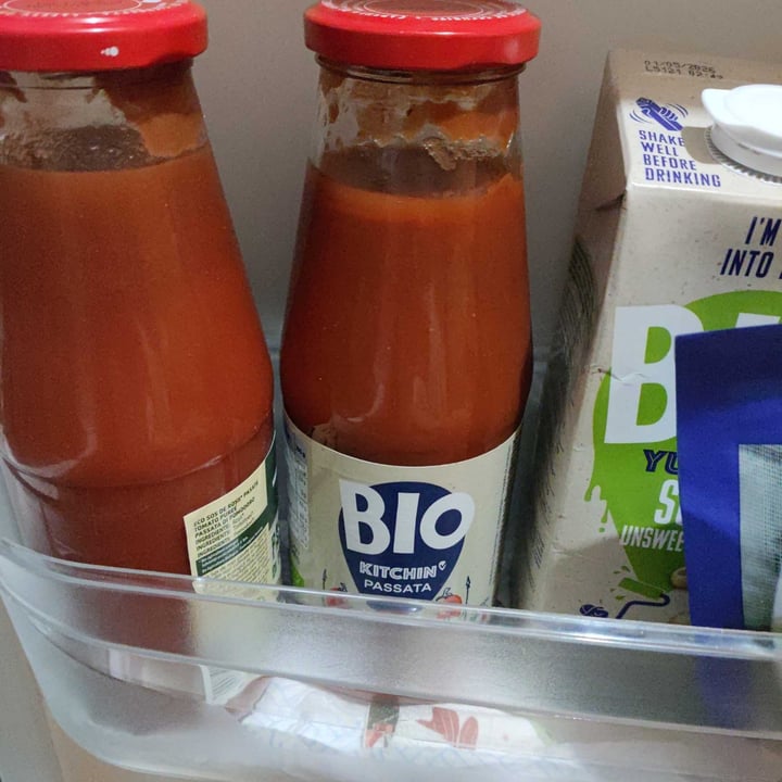 photo of Kitchin Bio Passata 100% Italian Tomatoes shared by @goe on  19 Sep 2025 - review