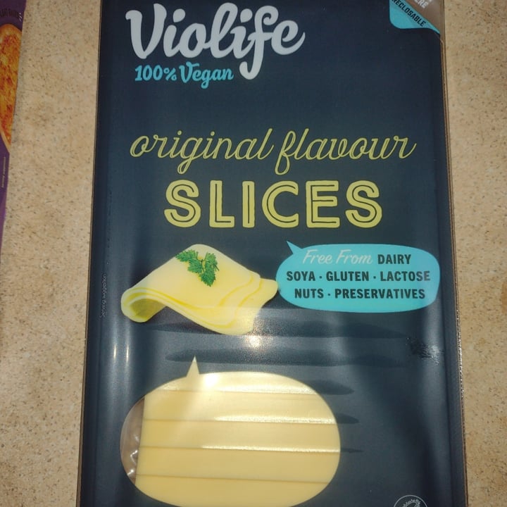 photo of Violife Cheddar flavour slices shared by @bigbird on  27 Oct 2023 - review