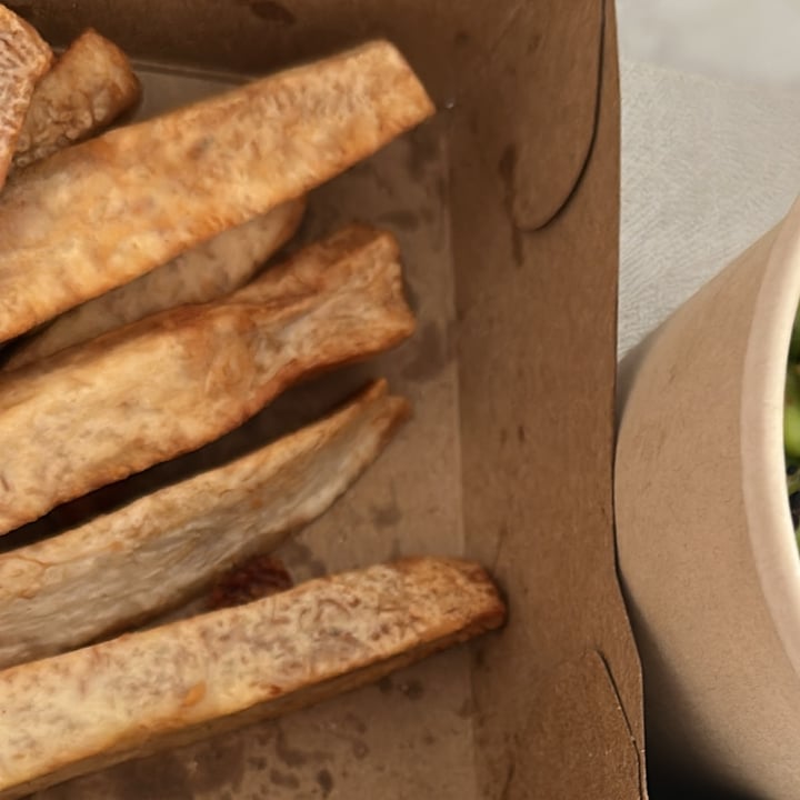 photo of Wooshi Yam Fries shared by @cciot on  01 Feb 2025 - review