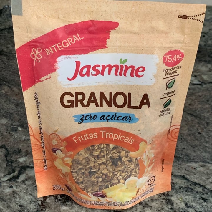 photo of Jasmine Granola Zero Açúcar Frutas Tropicais shared by @vimauro on  23 Apr 2024 - review