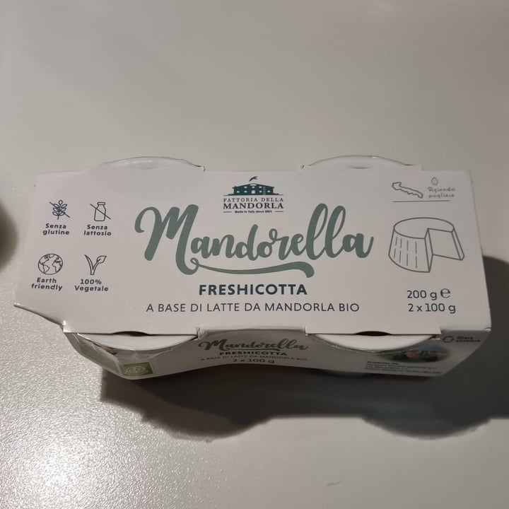 photo of La fattoria della mandorla mandorella freshicotta shared by @darkessa on  03 May 2024 - review