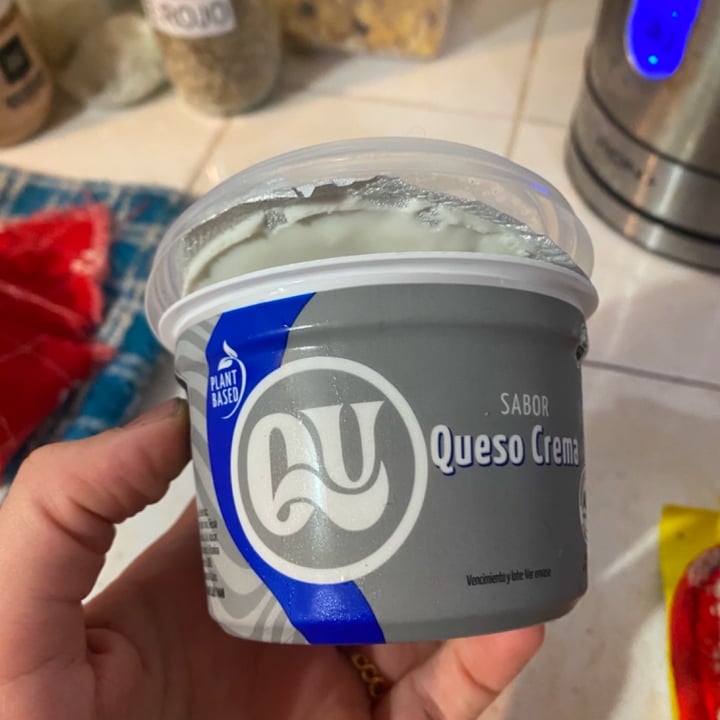 photo of Qu queso untable sabor queso crema shared by @valexika on  06 Feb 2025 - review