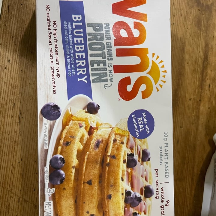 photo of Van’s Foods Gluten Free Blueberry Waffles shared by @veganshugah on  21 Aug 2023 - review