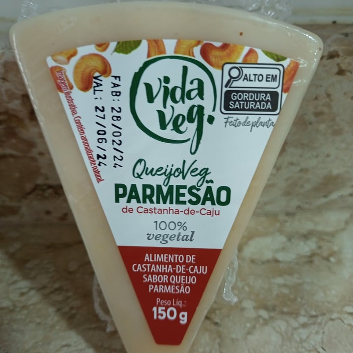 photo of Vida Veg queijo de castanha de caju sabor parmesão shared by @marymagda on  21 Apr 2024 - review