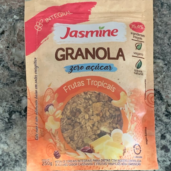 photo of Jasmine Granola Zero Açúcar Frutas Tropicais shared by @vimauro on  23 Apr 2024 - review