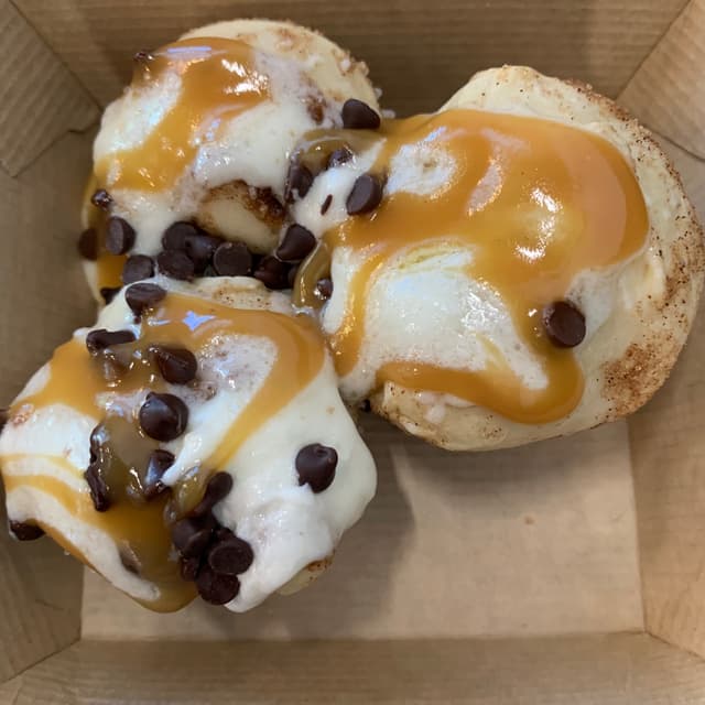 「Bite Sized Baby Buns」の料理の写真