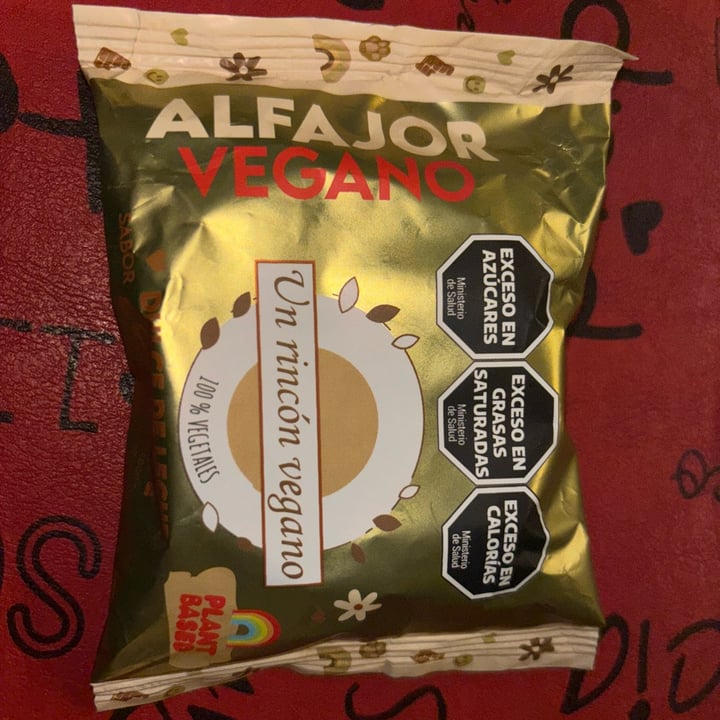 photo of Un Rincón Vegano Alfajor De Dulce de Leche shared by @buenosairesvegano on  23 Oct 2024 - review