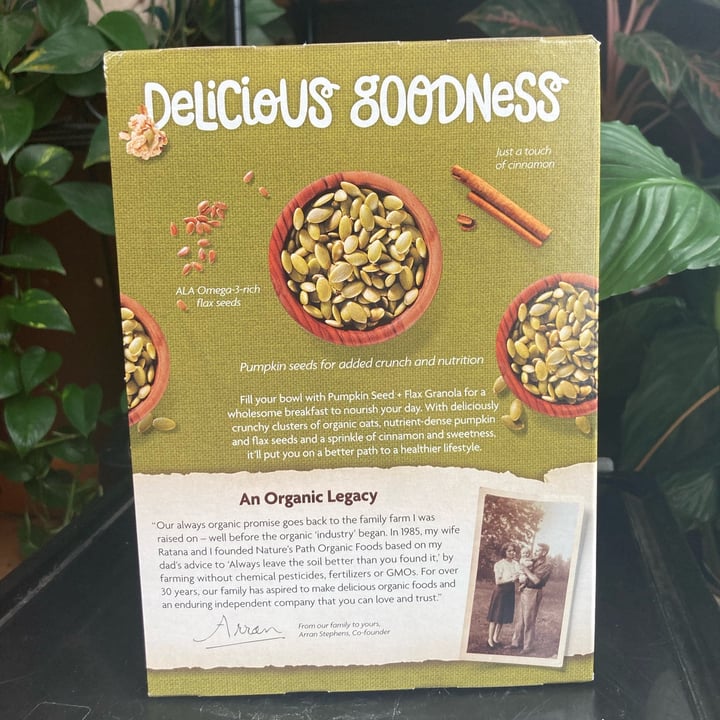 photo of Nature's Path Foods Nature's Path Pumpkin Seed + Flax Granola shared by @lansterm on  06 Jan 2024 - review