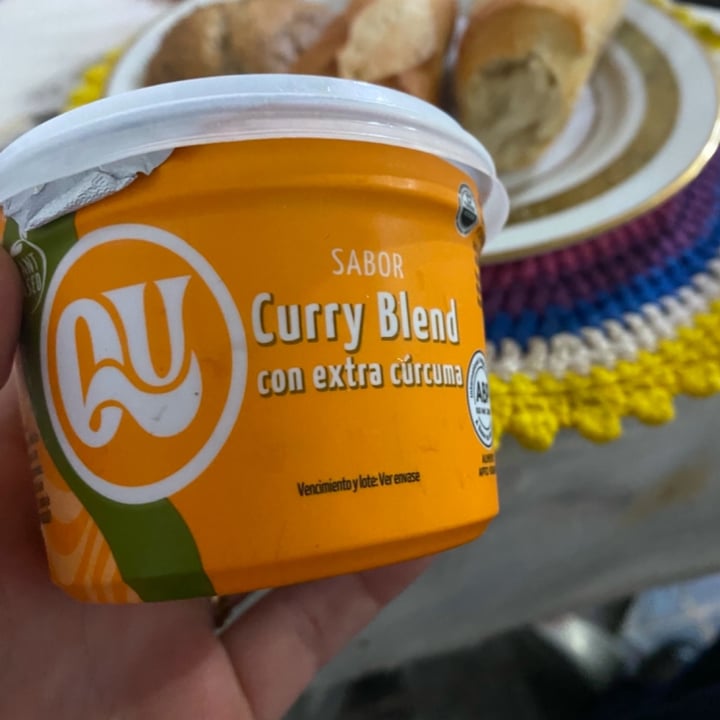 photo of Qu queso untable curry blend shared by @valexika on  06 Feb 2025 - review