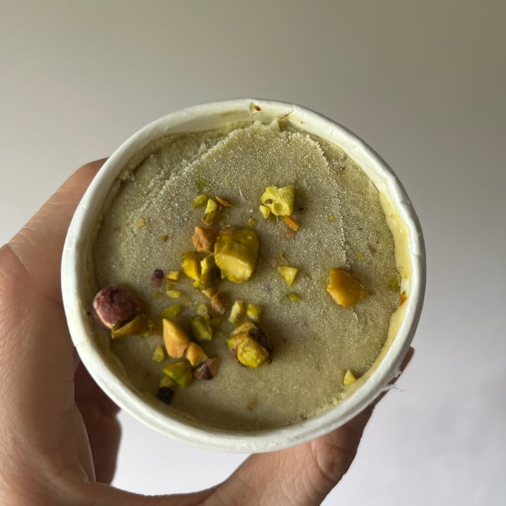 photo of Jammy’s Roasted Pistachio Crunch Gelato shared by @vegphilosopher on  23 Mar 2025 - review