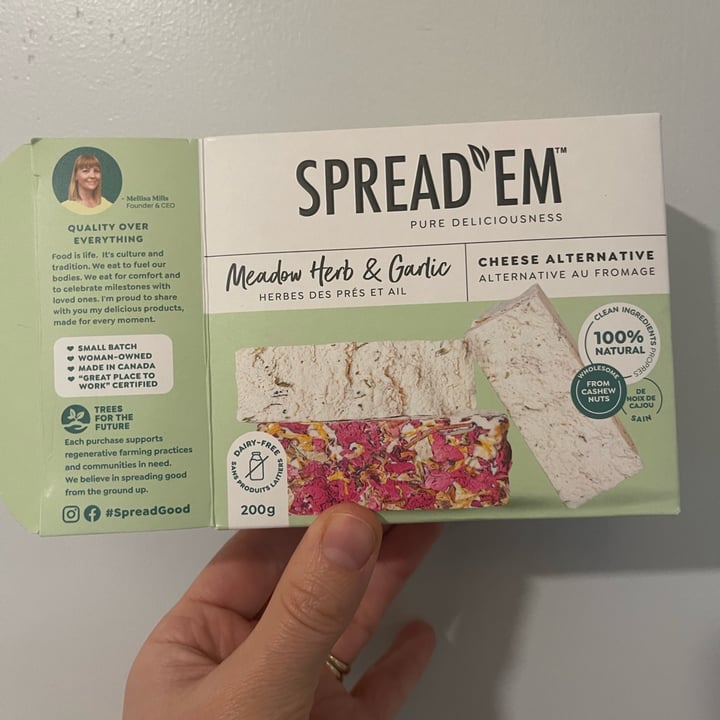 photo of Spread Em meadow herb & garlic cheese alternative shared by @ravenmychelle on  27 Jan 2024 - review
