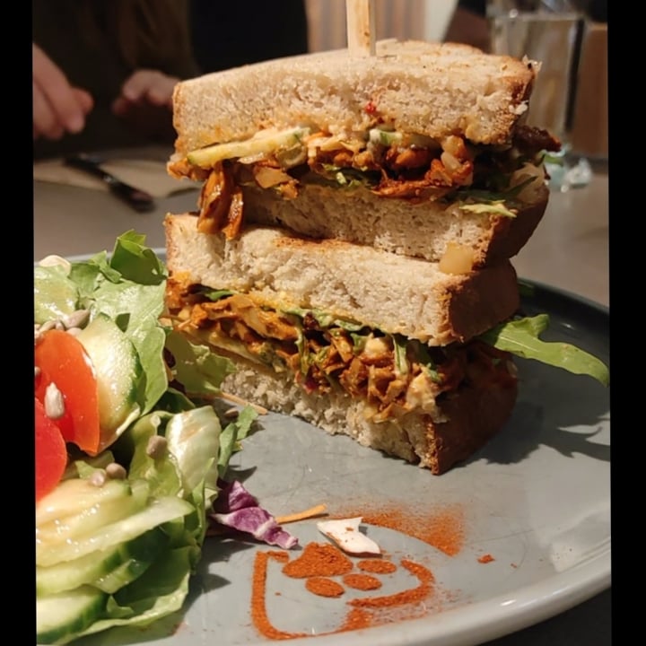 photo of Katzentempel Freiburg Banh Miau Sandwich shared by @robographer on  21 Mar 2024 - review